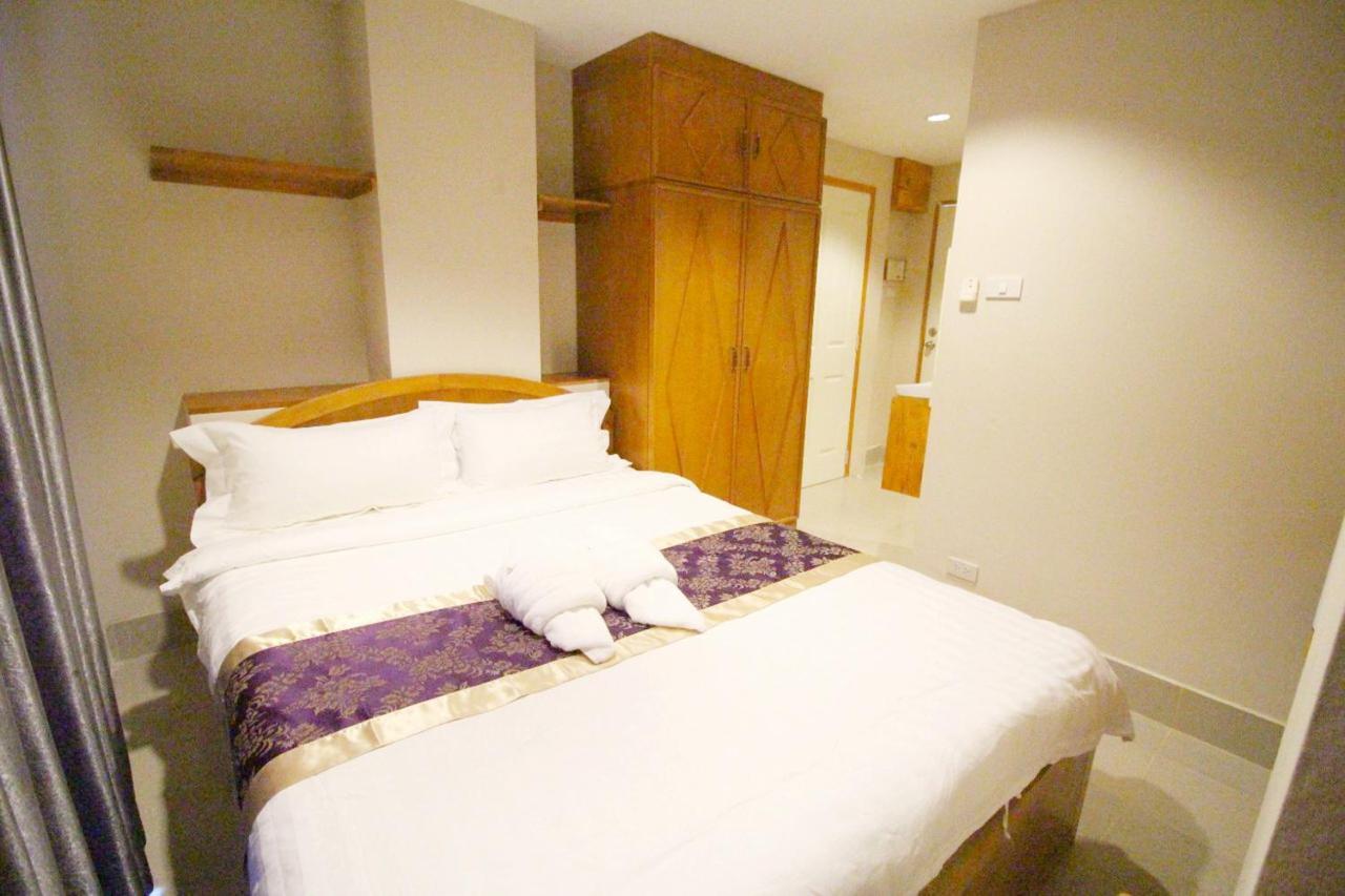 Lee Place Phatthanakan Condo Bangkok Luaran gambar