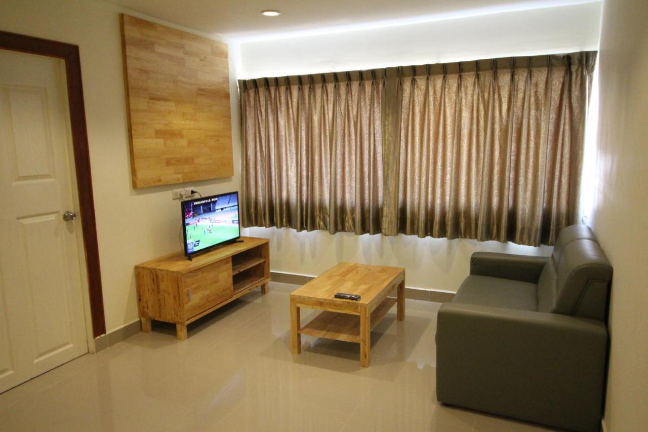 Lee Place Phatthanakan Condo Bangkok Luaran gambar